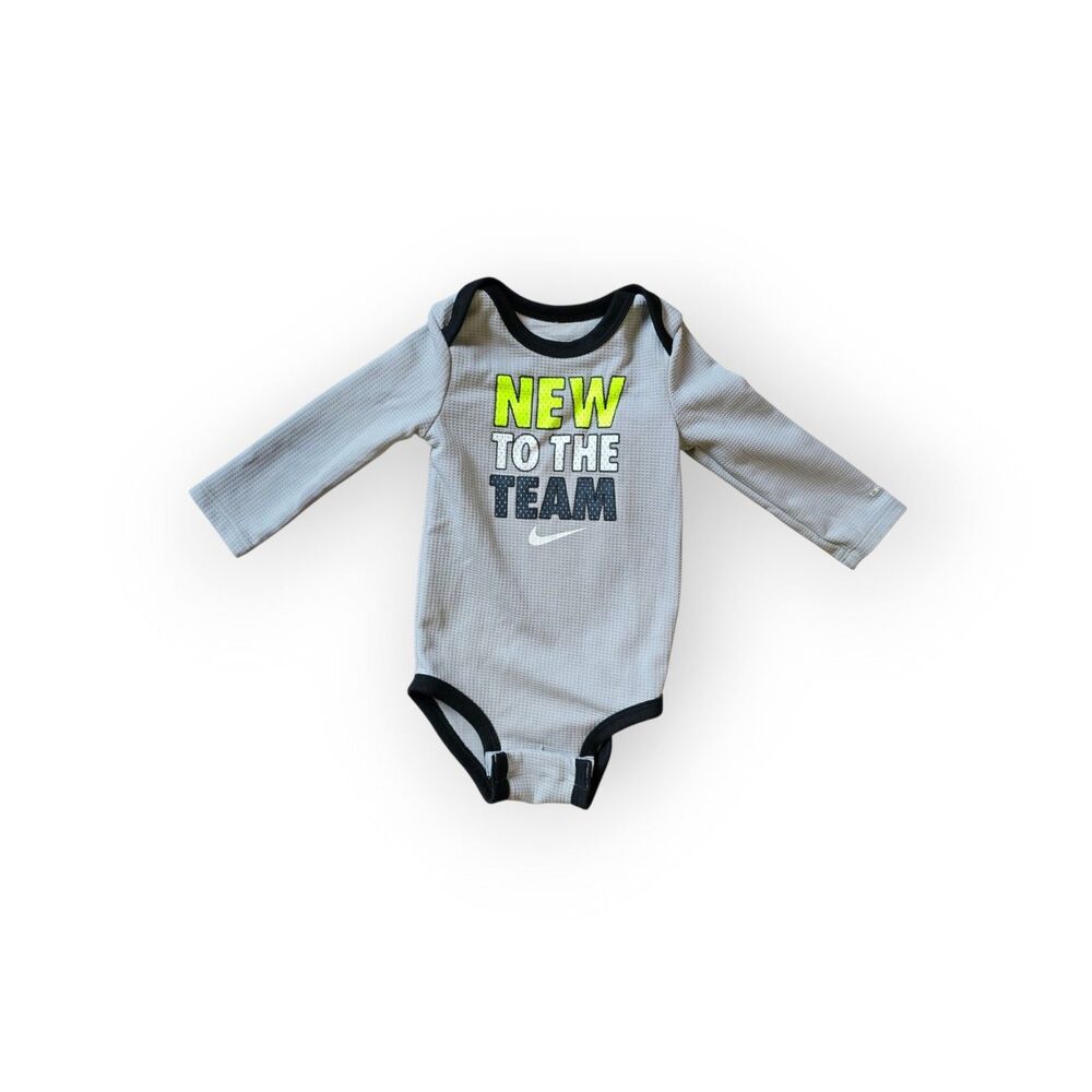Nike Baby Boy 12M Dri-FIT Long Sleeve Bodysuit Gray Waffle Knit New To The Team